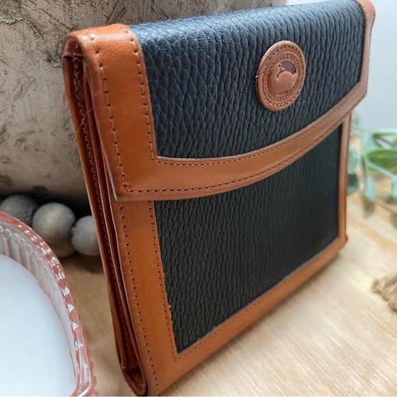 Dooney & Bourke Vintage Wallet - Black/Brown Pebbled Leather *Crosslisted* - Picture 2 of 8